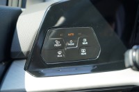 VW Golf VIII Variant 1.5 eTSI DSG Life