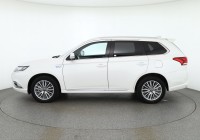 Vorschau: Mitsubishi Outlander 2.4 PHEV Intro 4WD