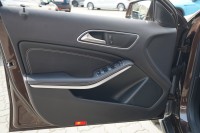 Mercedes-Benz GLA 200 Standard
