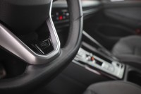 VW Golf VIII Variant 2.0 TSI DSG R-Line