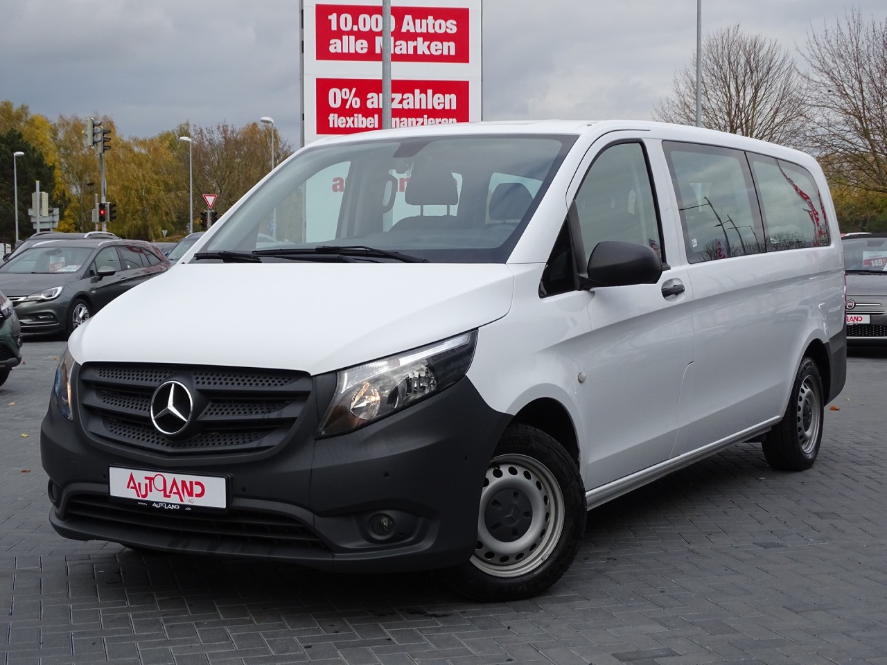 Mercedes-Benz Vito Tourer extralang 8-Sitzer