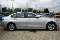 BMW 320 i Advantage