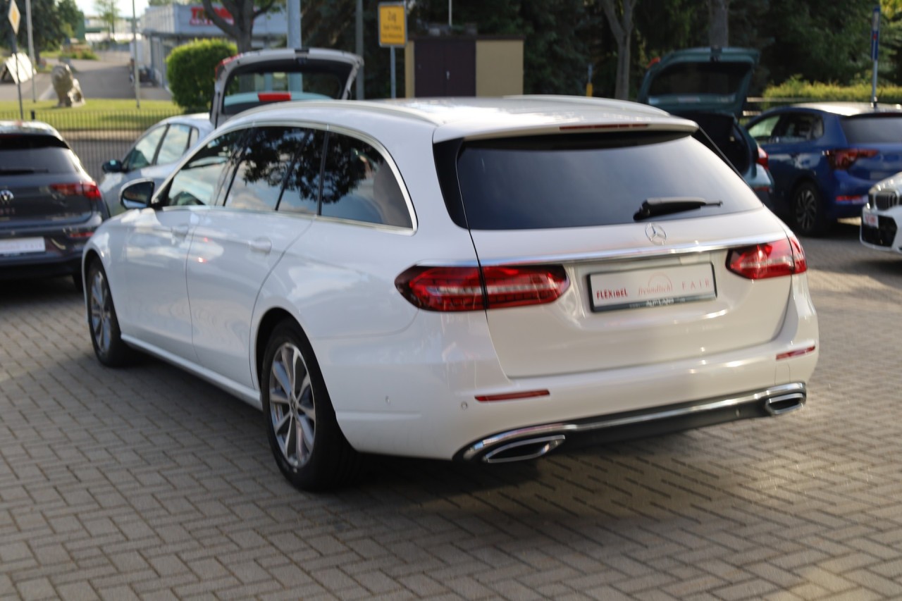 Mercedes-Benz E 200 E200 4Matic T-Modell Avantgarde
