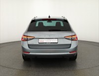 Skoda Superb 2.0 TDI DSG Style