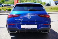 Mercedes-Benz Shooting Brake CLA 250 e AMG Line