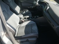 VW Golf VIII Variant 2.0 R-Line