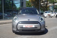 MINI COOPER Cooper 1.5 Essential Trim Aut.