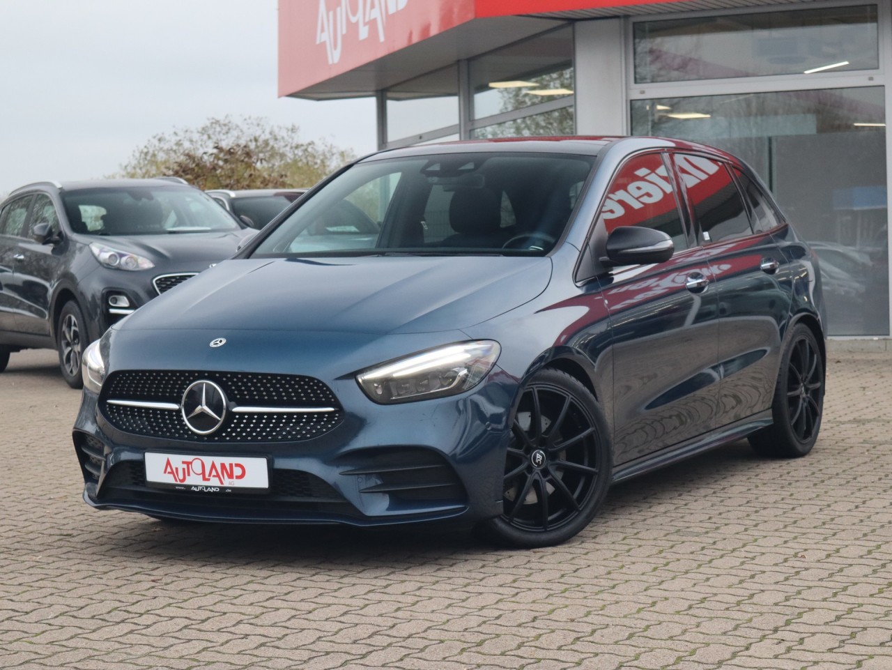 Mercedes-Benz B 200 B220 d AMG Line