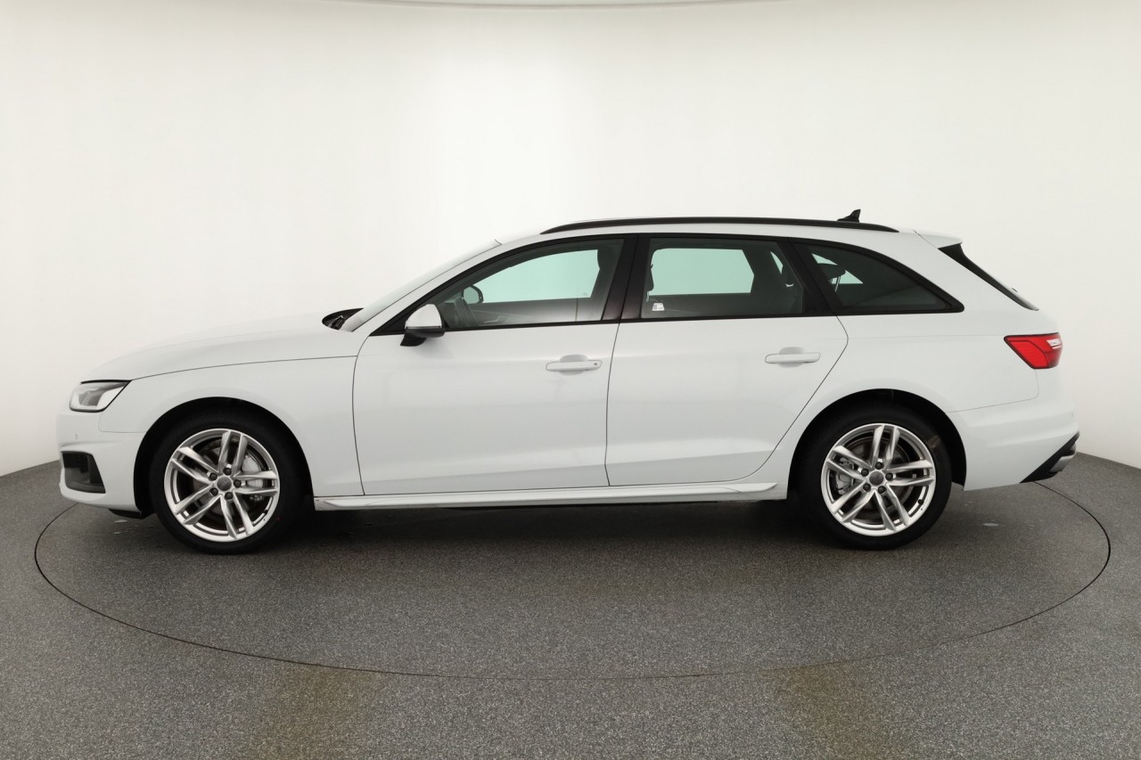 Audi A4 40 TDI S-Tronic OptikSchwarz