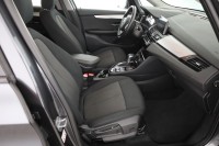 BMW 225 xe Advantage