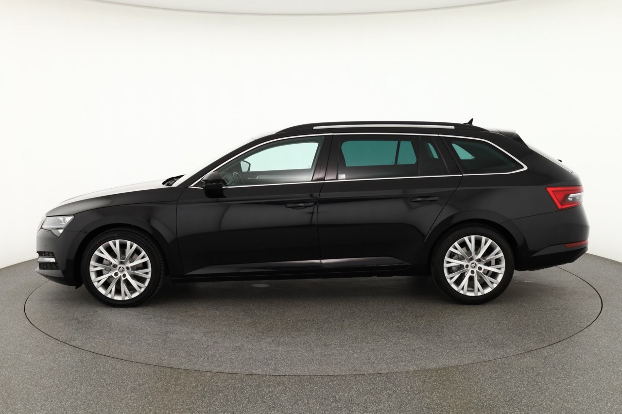 Skoda Superb Combi 2.0 TDI DSG Style