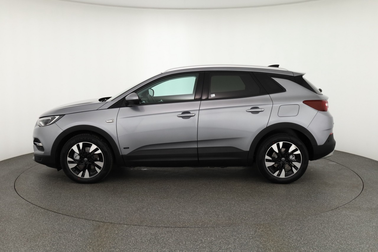 Opel Grandland X 1.6 Turbo Hybrid