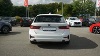 BMW 330 e Advantage