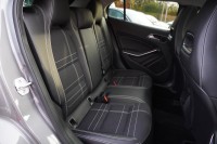 Mercedes-Benz GLA 200 Score Urban