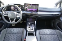 VW Golf VIII Variant 1.5 eTSI R-Line DSG