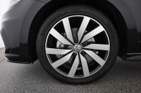 VW Touran 1.8 TSI DSG R-Line