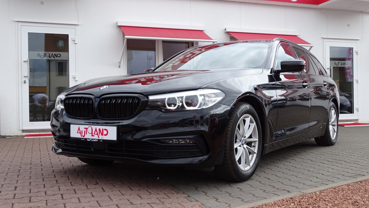 BMW 520 520iA Touring Sport Line