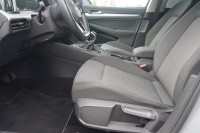 VW Golf VIII Variant 1.0