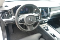 Volvo V60 Kombi 2.0 M-Hybrid Plus Dark