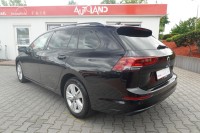 VW Golf VIII Variant 1.0 eTSI