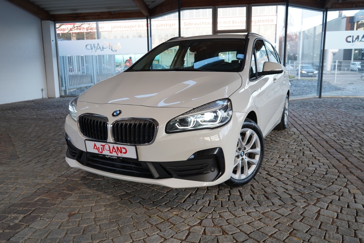 BMW 225 xe