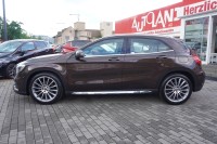 Mercedes-Benz GLA 180 Autom. AMG Line