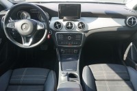 Mercedes-Benz GLA 200 d