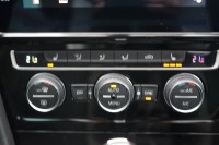 VW Golf VII Variant 1.5 TSI DSG Highline