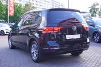 VW Touran 1.5 TSI DSG IQ.DRIVE
