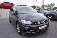 VW Touran 1.5 TSI DSG R-line
