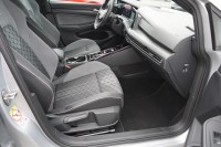 VW Golf VIII Variant 2.0 TDI R-Line