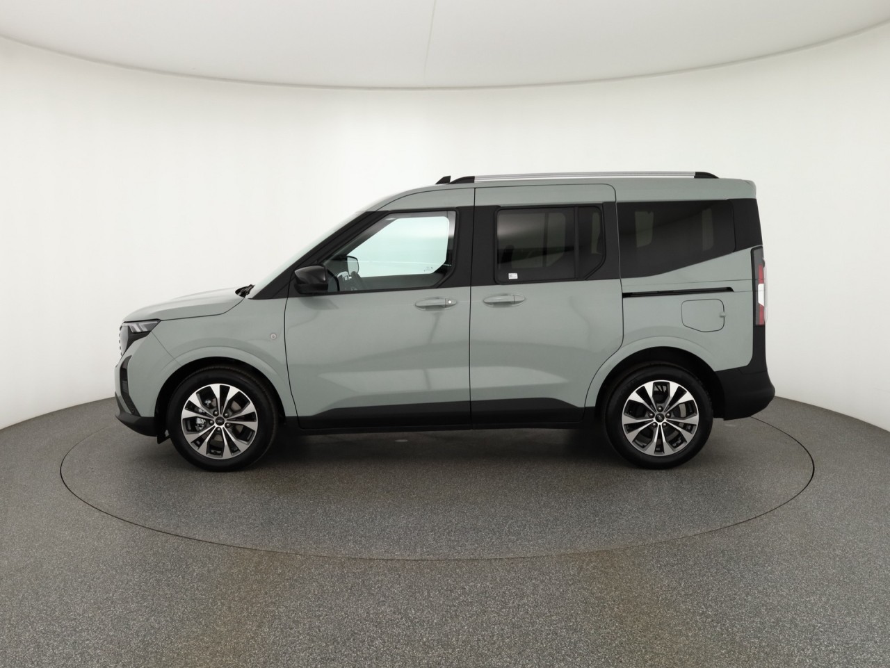 Ford Tourneo Courier Titanium 1.0 EB Aut.