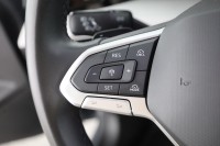 VW Golf VIII Variant 1.5 eTSI DSG Life