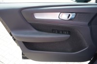 Volvo XC 40 T3 2WD Momentum Pro