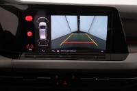 VW Golf VIII Variant 1.0 eTSI DSG