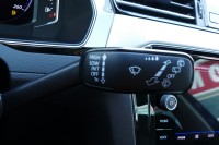 VW Passat Variant 1.5 TSI DSG R-Line VC