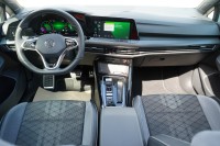 VW Golf VIII Variant R-Line eTSI DSG