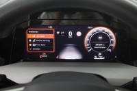 VW Golf VIII Variant 1.5 eTSI DSG