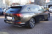 VW Golf VIII Variant 1.5 TSI Goal