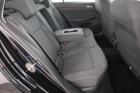 VW Golf VIII Variant 1.0 eTSI DSG