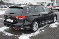 VW Passat Variant 1.5 TSI DSG R-Line