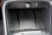 Volvo XC 40 XC40 2.0 Momentum Pro 2WD