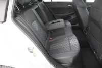 VW Golf VIII Variant 1.5 eTSI R-Line DSG
