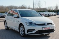 VW Golf 1.5 TSI Highline R-Line
