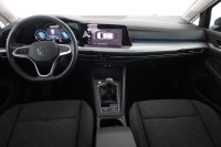 VW Golf VIII Variant 1.5 TSI Life