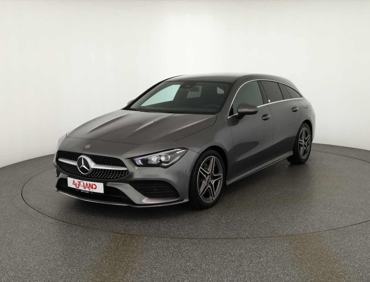 Mercedes-Benz CLA 220 Shooting Brake AMG Line