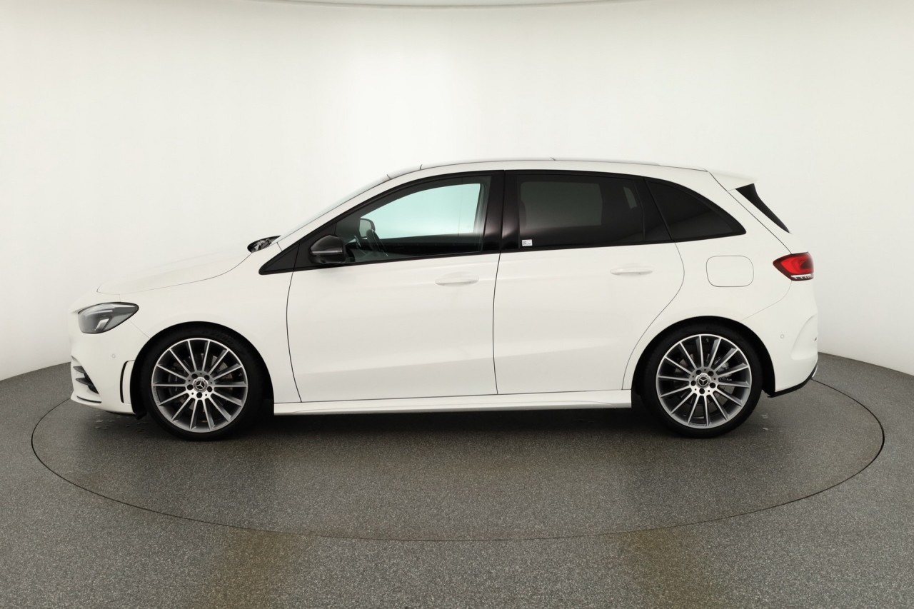 Mercedes-Benz B 150 B220 d AMG Line