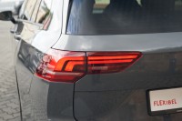 VW Golf VIII Variant 1.5 eTSI R-Line DSG