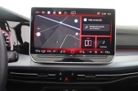 VW Golf VIII Variant 1.5 eTSI Goal