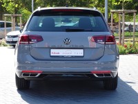 VW Passat Variant 1.5 TSI Business R-line